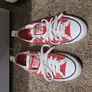 Converse shoes sz 7